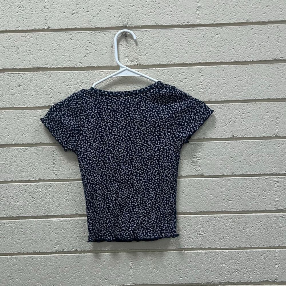 Brandy Melville Blue Floral Zelly Top one size - Picture 5 of 8